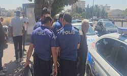 Durakta bekleyen eşini vurdu, polise teslim oldu