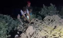 Bursa'da sarp arazide mahsur kalan 2 genç halatla kurtarıldı