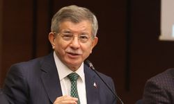 Ahmet Davutoğlu, Gelecek Partisi'nin siyasi faaliyetlerini sonlandırma kararı aldıklarını duyurdu