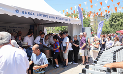 Başkan Vekili Biba'dan Nilüfer'de aşure ikramı