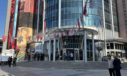 İzmit Belediyesi'ne operasyon: Belediye Başkanı gözaltına alındı