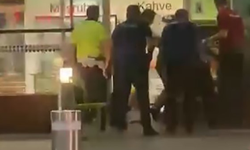 Adnan Menderes Havalimanında polise bıçaklı saldırı!