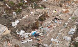 Roma dönemi hamam kalıntıları çöplüğe döndü!