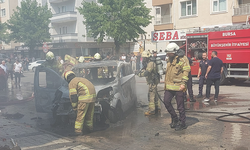 Bursa'da çakmak yüklü araç alev alev yandı