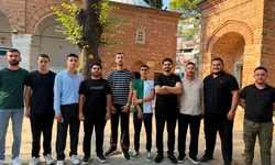 AK Parti Osmangazi Gençlik Kolları’ndan tarihi mirasa anlamlı vefa