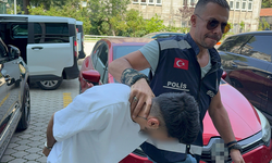 Kız arkadaşının kollarını kızgın kepçeyle yaktı