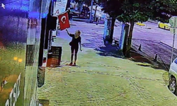 Türk bayrağını yakmaya çalışan şüpheli tutuklandı