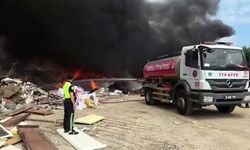Geri dönüşüm tesisinde yangın paniği