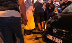 Kontrolden çıkan araç iki otomobile çarptı: 2 yaralı