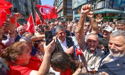 Özgür Özel, Cumhurbaşkanı Erdoğan'a yanıt verdi: "Siyaset transferlerle kazanılmaz"