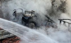 Bağ evinde çıkan yangın tarım makinelerini de kül etti