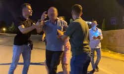 Bursa'da alkollü sürücü gazeteciye mermer taşı fırlattı