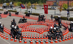 Bursa'da yunus polisleri temel eğitim kursunu tamamladı