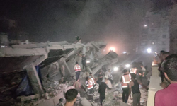 Gazze’de İsrail saldırılarında daha önce hasar gören bina yıkıldı: En az 8 ölü