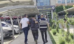 Boşanma aşamasındaki karısını öldüren şahıs çelik yelekle adliyeye sevk edildi