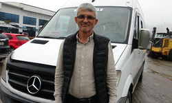 Sıra dışı bir yetenek! Ne konuşsa tersten söylüyor
