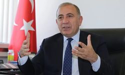 Gürsel Tekin'in görevine son verildi