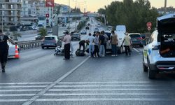 Bursa'da otomobilin çarptığı genç motosiklet sürücüsü yola savruldu