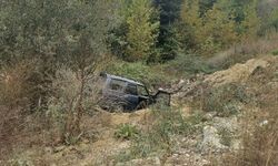 Bursa’da otomobil şarampole uçtu: 2 yaralı