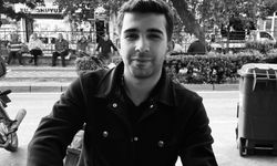 Bursa’da iki otomobil kafa kafaya çarpıştı: 1 ölü, 1 ağır yaralı