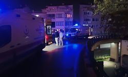 3 kişinin bindiği motosiklet bariyere çarptı