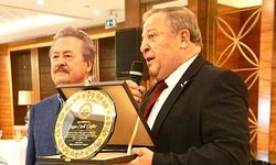 Emeklilerden Cavit Çağlar’a vefa