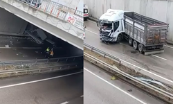 Bursa'da yağışlı hava kaza getirdi: Kontrolden çıkan TIR makasladı!