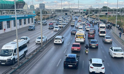 Bursa’da okullar açıldı, korkulan trafik yoğunluğu oluşmadı