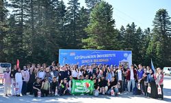 Başkan Yılmaz belediyenin kütüphanelerinden ünvirseteye uzanan gençlerle buluştu