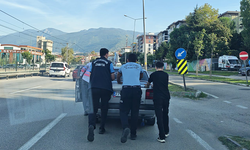 Bursa'da zabıta ekiplerinden örnek davranış