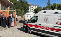 Ortaokulda bıçaklı kavga! Çok sayıda öğrenci yaralandı