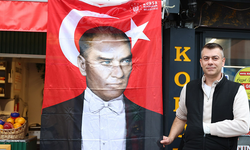 Büyükşehir'den Cumhuriyet Bayramı'na özel Türk bayraklı Atatürk posteri