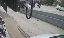 Bursa'da motosiklet yayaya çarptı, ikisi de metrelerce sürüklendi