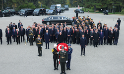 Cumhurbaşkanı Erdoğan başkanlığındaki devlet erkanı Anıtkabir'i ziyaret etti