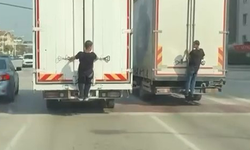 Bursa'da gençlerin tehlikeli oyunu kamerada
