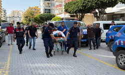 Kız kardeşini balkondan attı, kendi hayatına son verdi