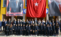 Osmangazi 23 Nisan Ortaokulunda Şule Yüksel Şenler Kütüphanesi açıldı