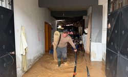 İznik'te Kara Dere taştı, evleri ve tarlaları su bastı