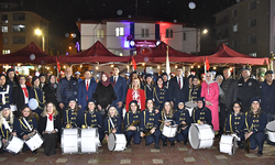Kadın bandosu, Osmanlı mehteri ve ritim grubu bu sefer Pazaryeri’nde sahne aldı