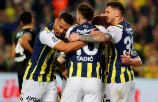 Fenerbahçe, Hatayspor'a konuk oluyor