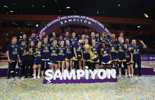Kadınlar Basketbol Süper Ligi'nde şampiyon Fenerbahçe oldu