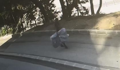 Bursa'da hırsızı kendi kendine konuşması ele verdi...
