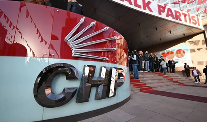 CHP'de 26 il başkanı görevden alındı