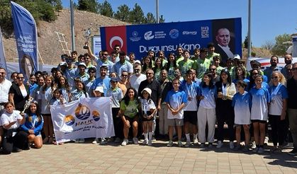 Büyükşehir Belediyespor kanocularından 12 madalya