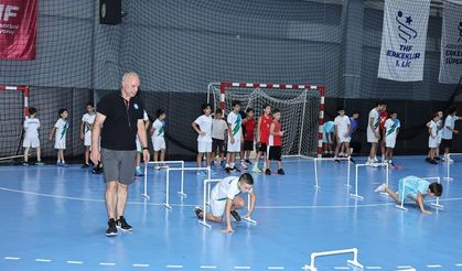 Nilüfer’de “Hentbol Akademisi” açıldı