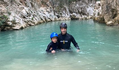 Bursa'nın en genç kanyoncusu: 8 yaşındaki Asya, Abadiye Kanyonu'nu geçti