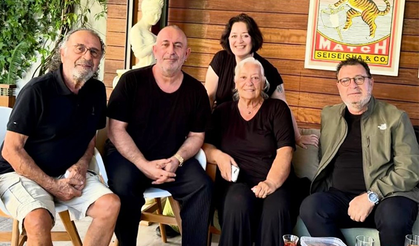 Kalp krizi geçiren Cem Yılmaz'dan mutlu aile fotoğrafı