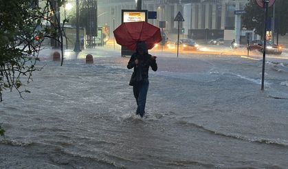 İstanbul’a yeni kuvvetli yağış uyarısı: Cuma başlayacak, Cumartesi etkisini artıracak