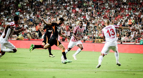 Galatasaray sezona galibiyetle başladı