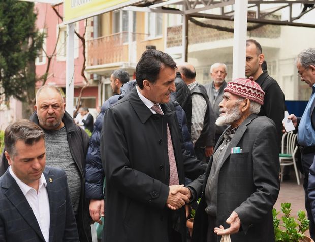 Başkan Mustafa Dündar’a her gittiği mahallede büyük ilgi